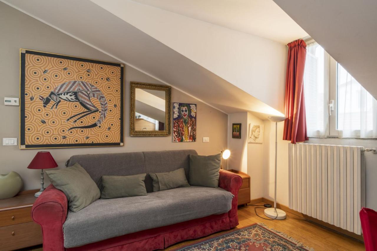 Easylife - Accogliente Monolocale In Zona Navigli Apartment Milan Luaran gambar